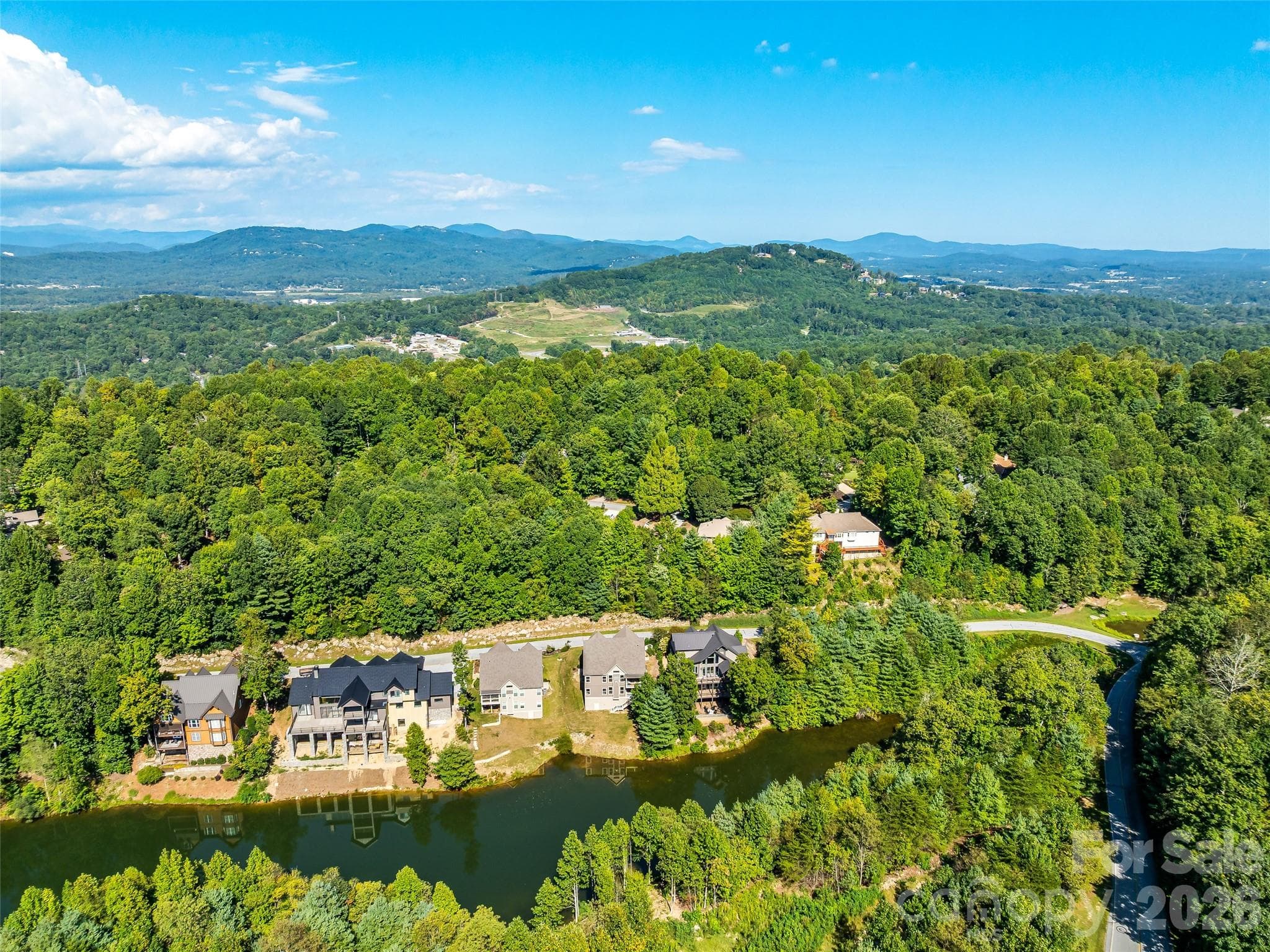 Single Family Residence at 158 Narrows Run Loop, Hendersonville, photo 39 of 47