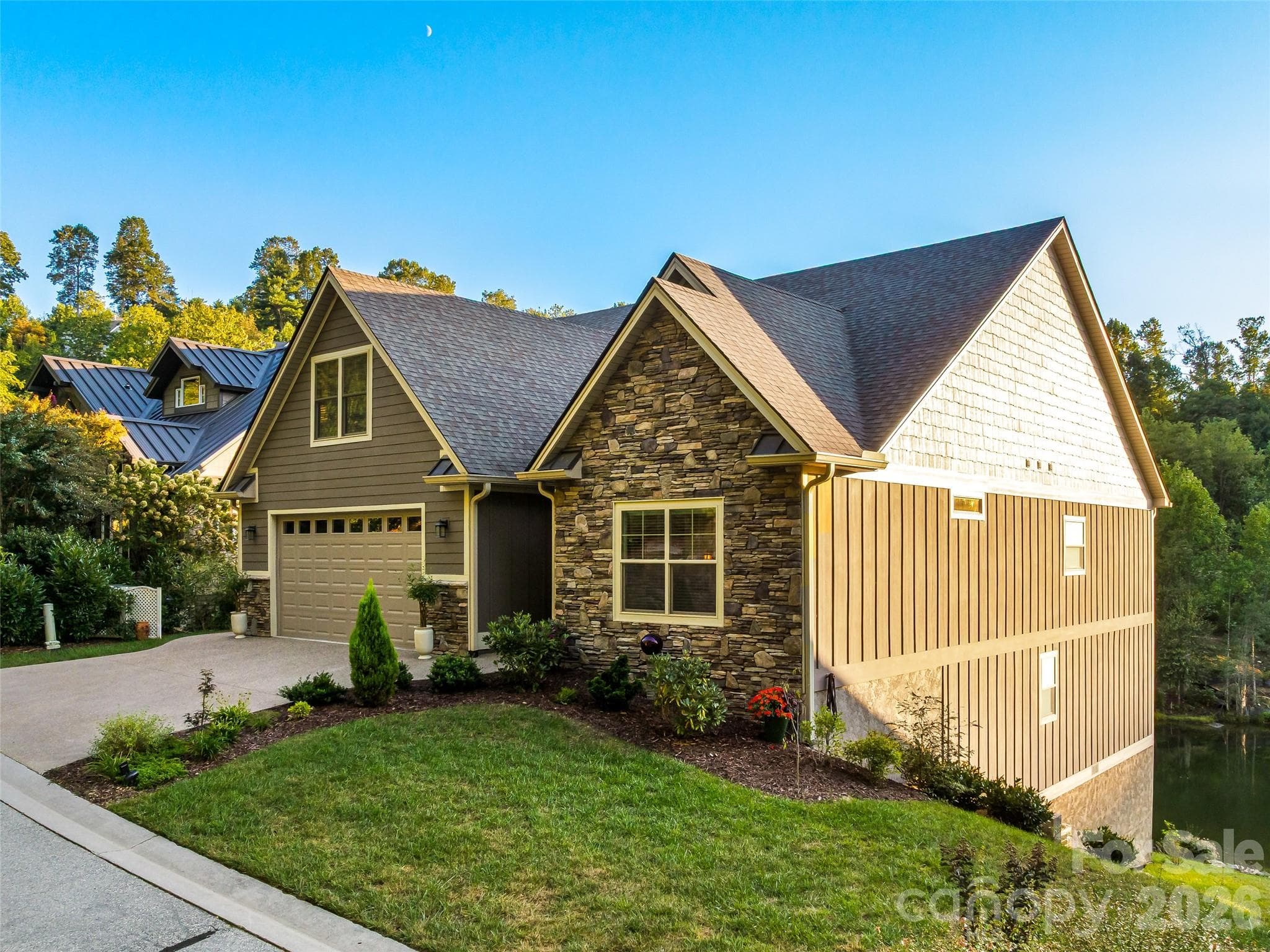 Single Family Residence at 158 Narrows Run Loop, Hendersonville, photo 40 of 47