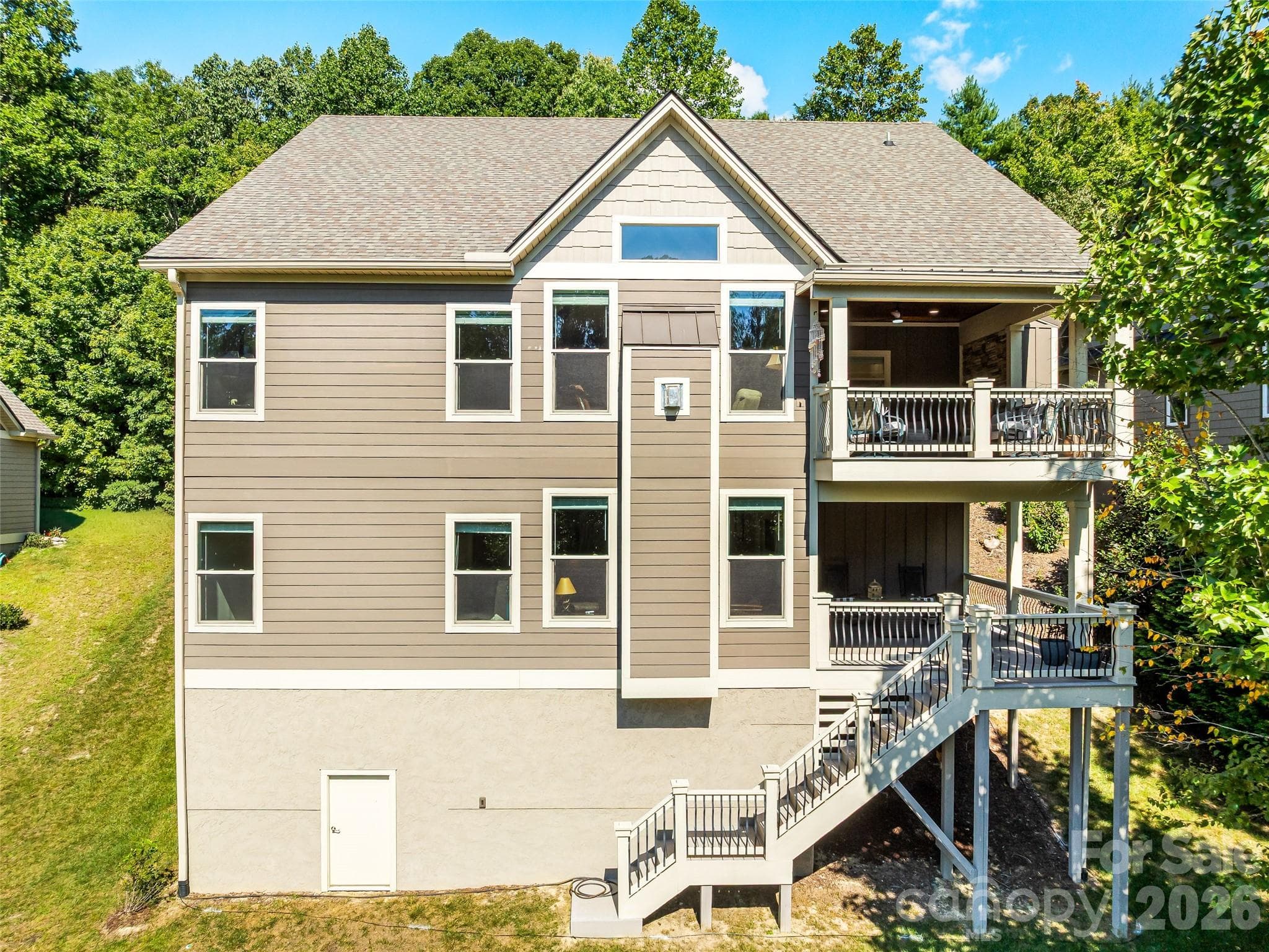 Single Family Residence at 158 Narrows Run Loop, Hendersonville, photo 41 of 47