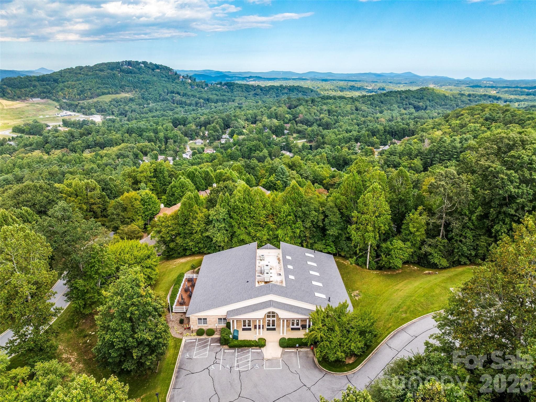 Single Family Residence at 158 Narrows Run Loop, Hendersonville, photo 47 of 47
