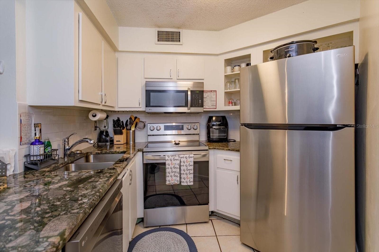 Condominium at 3676 SOUTHPOINTE DR #U2, ORLANDO, photo 7 of 24
