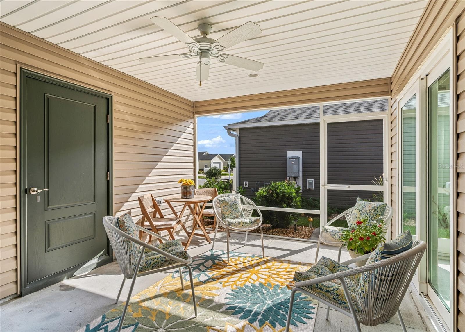 Villa at 560 KIMBERLY ST, THE VILLAGES, photo 5 of 46