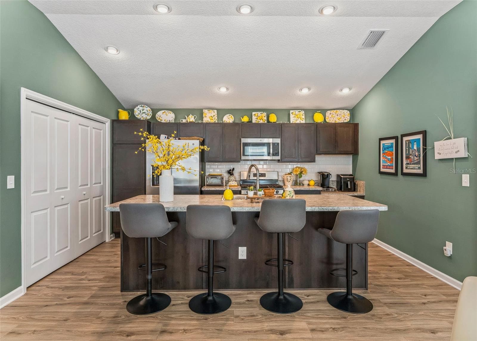 Villa at 560 KIMBERLY ST, THE VILLAGES, photo 14 of 46