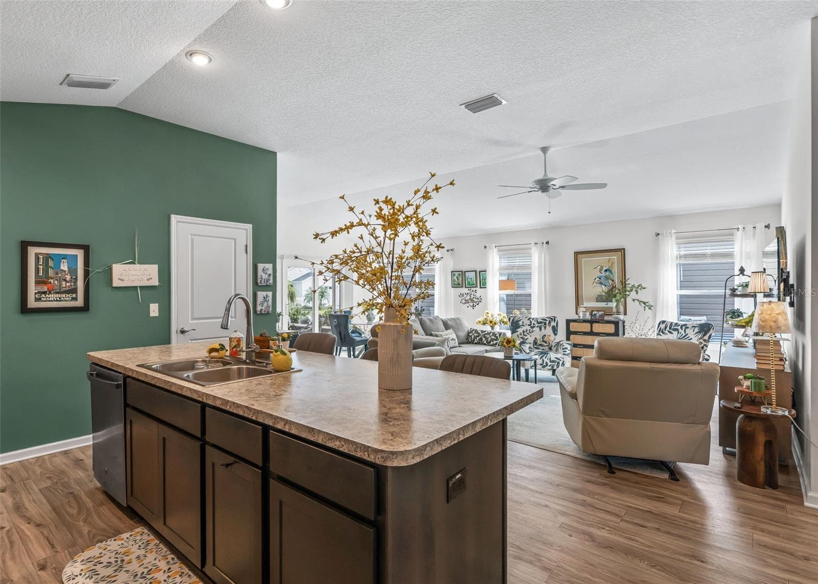 Villa at 560 KIMBERLY ST, THE VILLAGES, photo 20 of 46