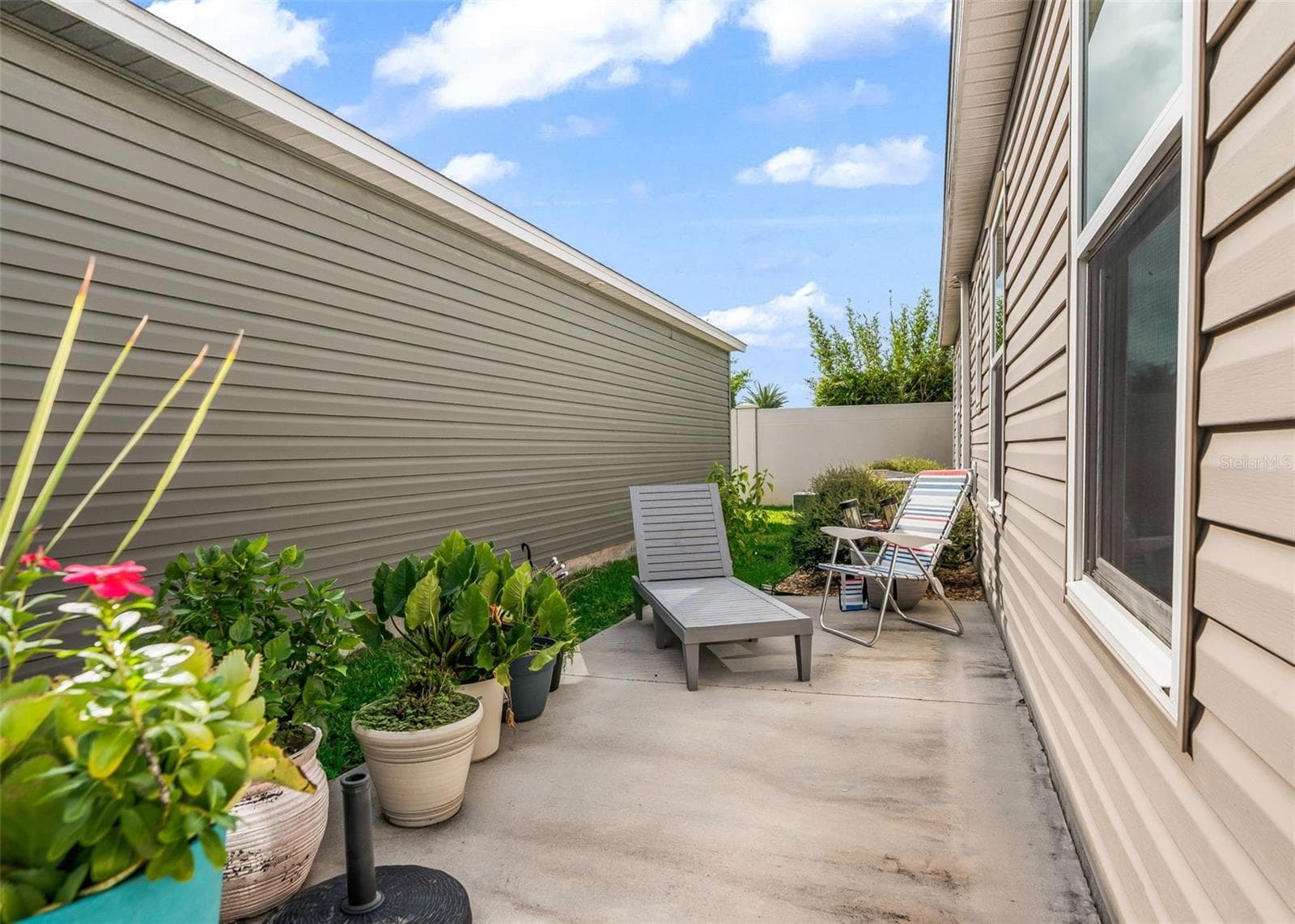 Villa at 560 KIMBERLY ST, THE VILLAGES, photo 33 of 46