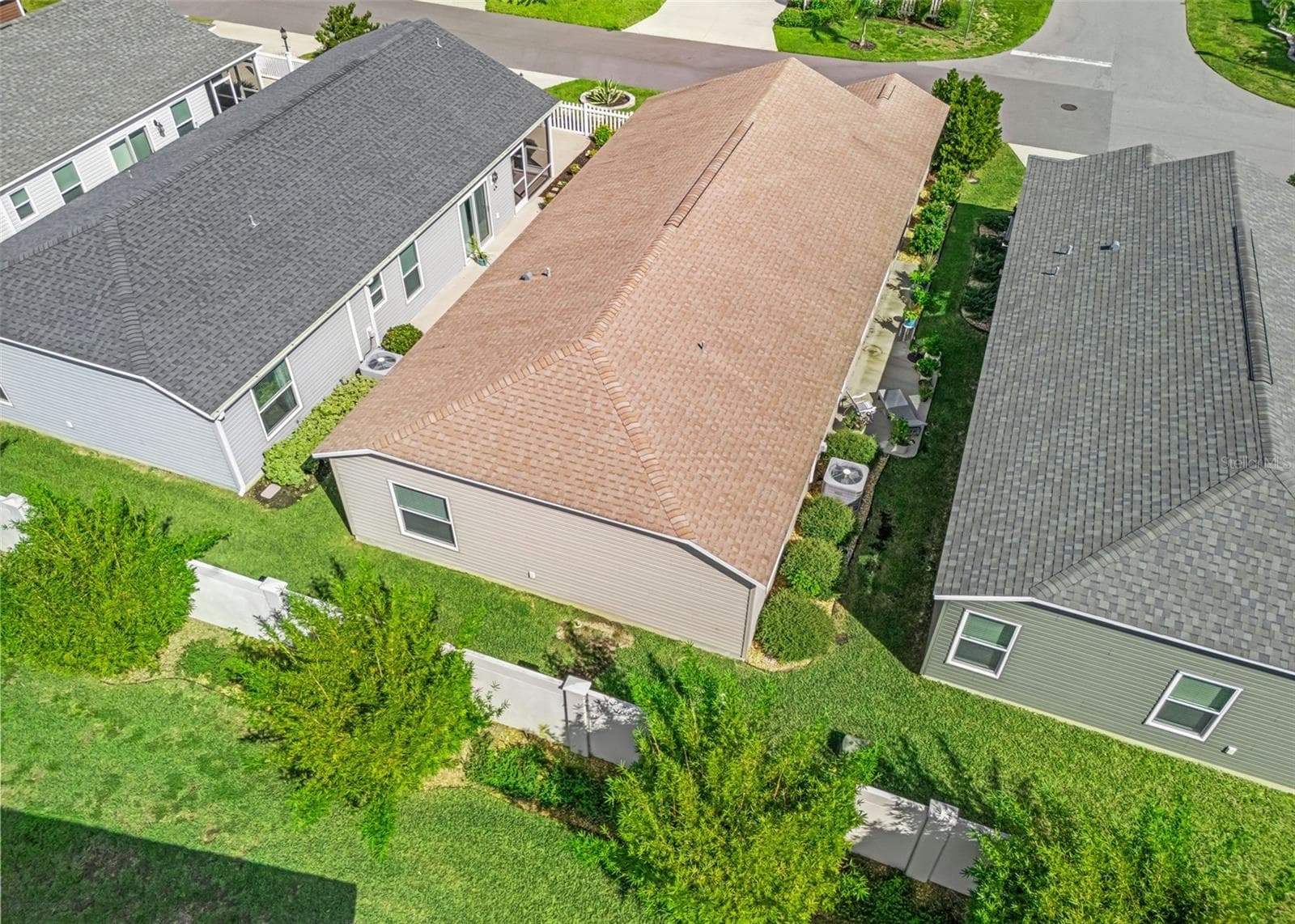 Villa at 560 KIMBERLY ST, THE VILLAGES, photo 36 of 46