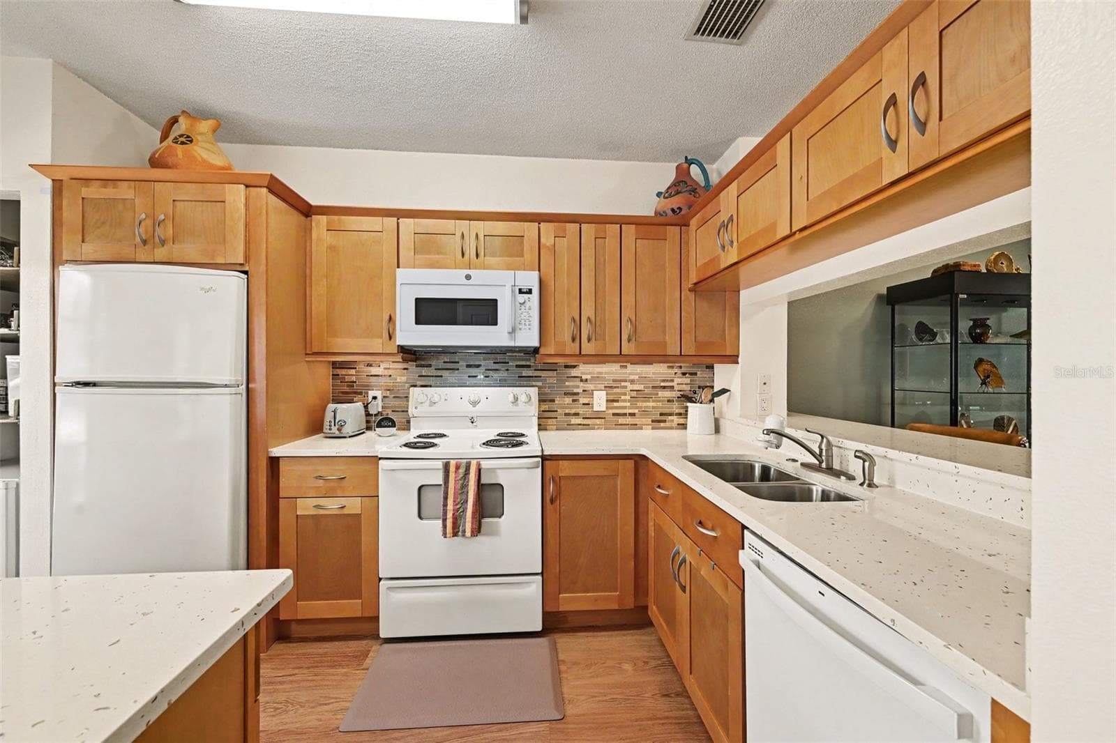Townhouse at 4641 SABAL KEY DR, BRADENTON, photo 14 of 35