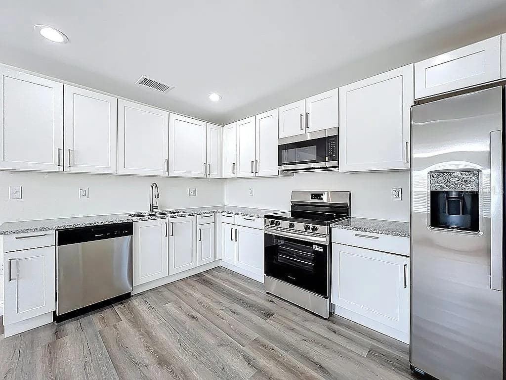Single Family Residence at 3811 WILTS ST, ORLANDO, photo 12 of 32