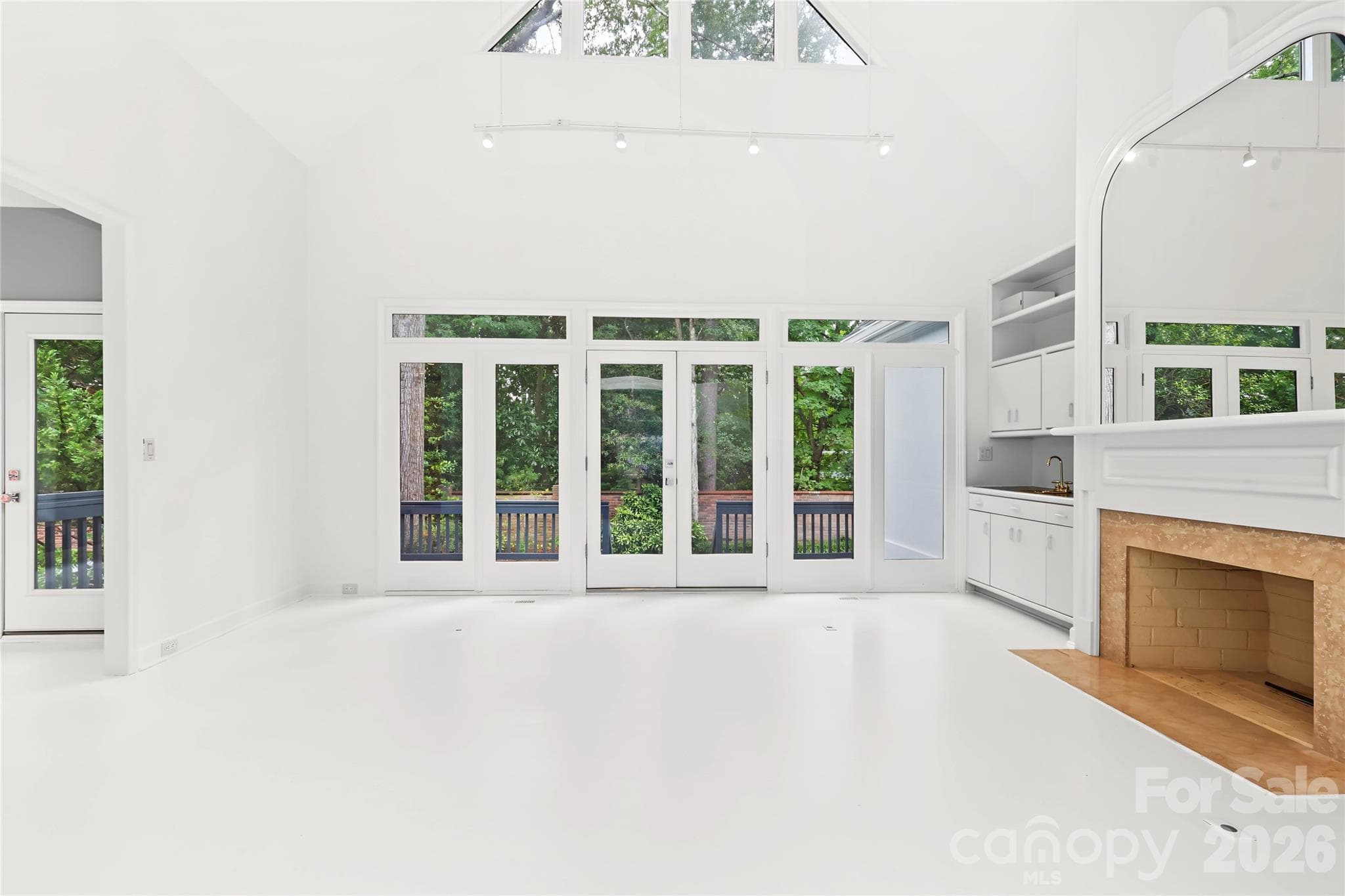 2 Story Great Room - 5235 Haynes Hall Place, Charlotte