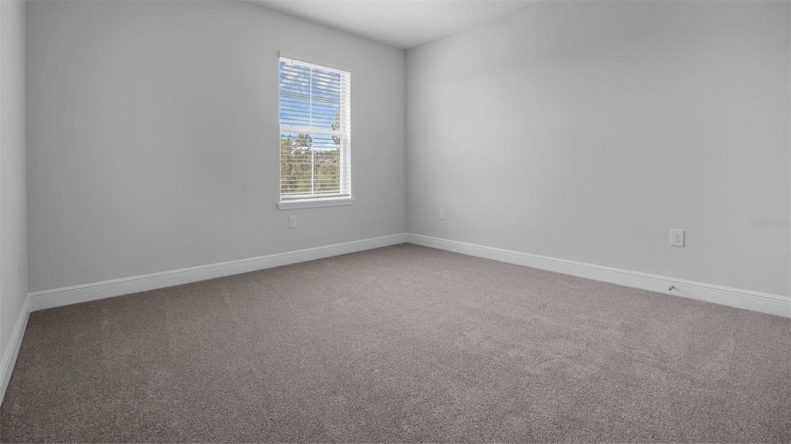 Single Family Residence at 11875 SHINE VIEW LN, WINTER GARDEN, photo 17 of 59