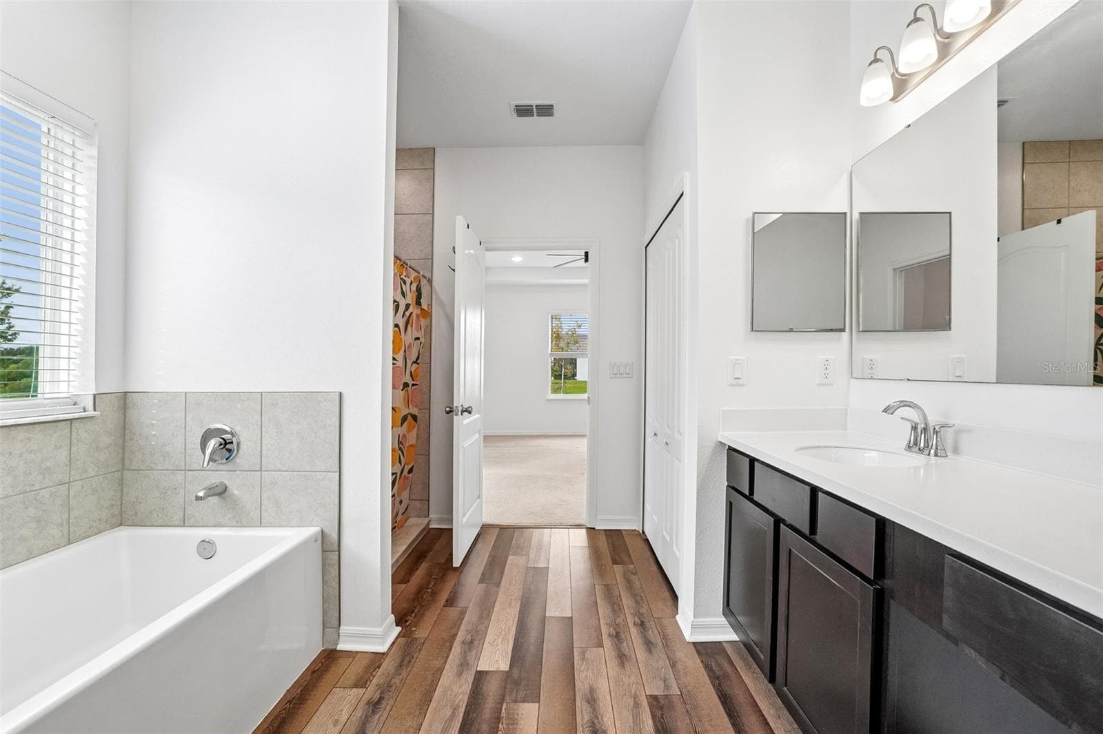 Single Family Residence at 11225 JUNE BRIAR LOOP, SAN ANTONIO, photo 17 of 51