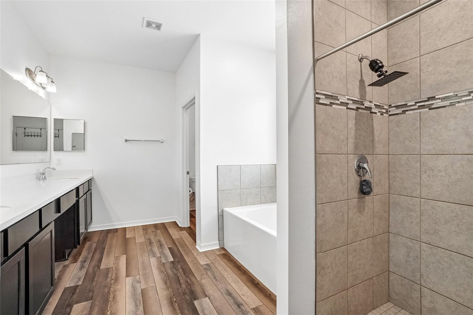 Single Family Residence at 11225 JUNE BRIAR LOOP, SAN ANTONIO, photo 19 of 51
