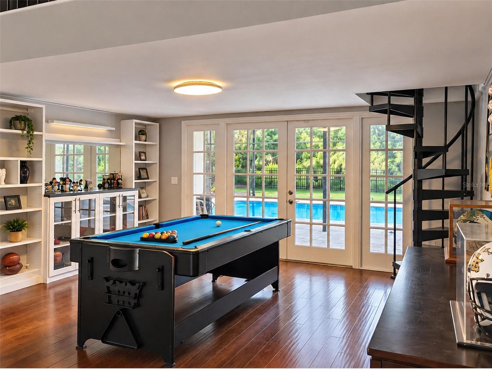 Single Family Residence at 2986 CIELO CIR N, CLEARWATER, photo 4 of 44