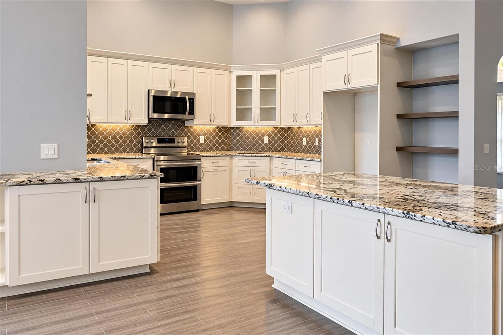 Single Family Residence at 2986 CIELO CIR N, CLEARWATER, photo 17 of 44