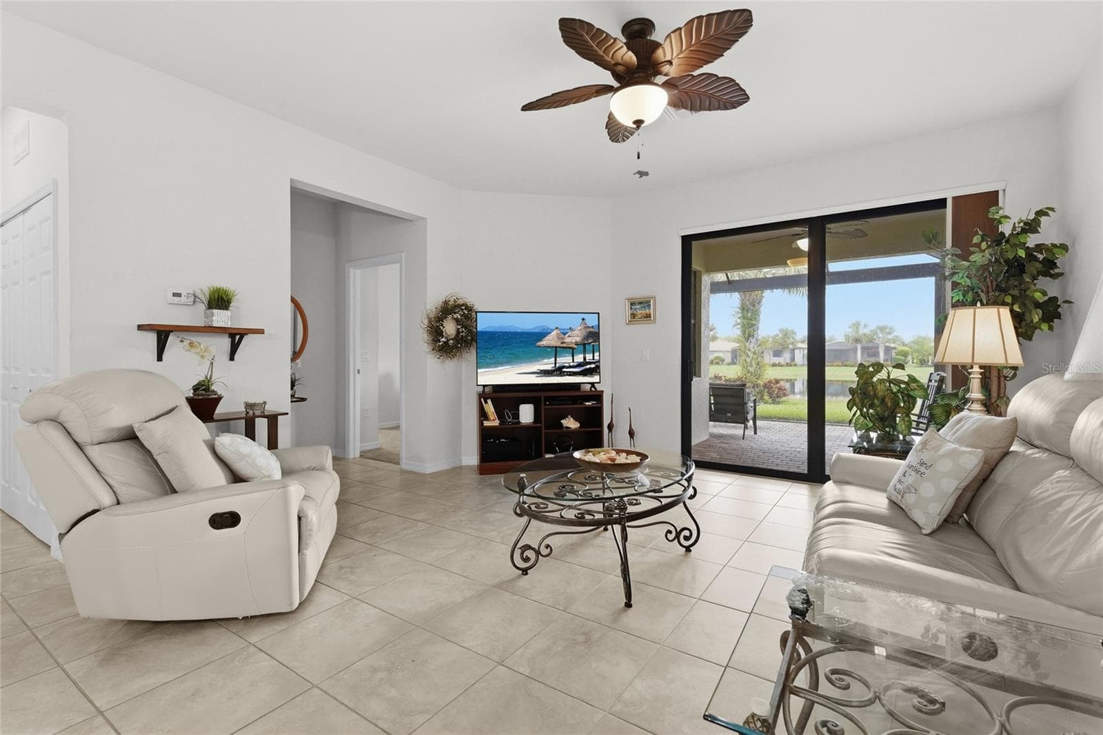 Single Family Residence at 19241 SERAFINA ST, VENICE, photo 7 of 72
