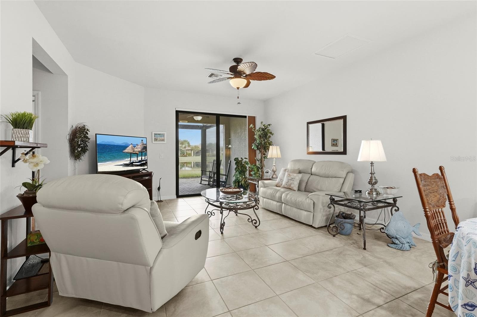 Single Family Residence at 19241 SERAFINA ST, VENICE, photo 23 of 72