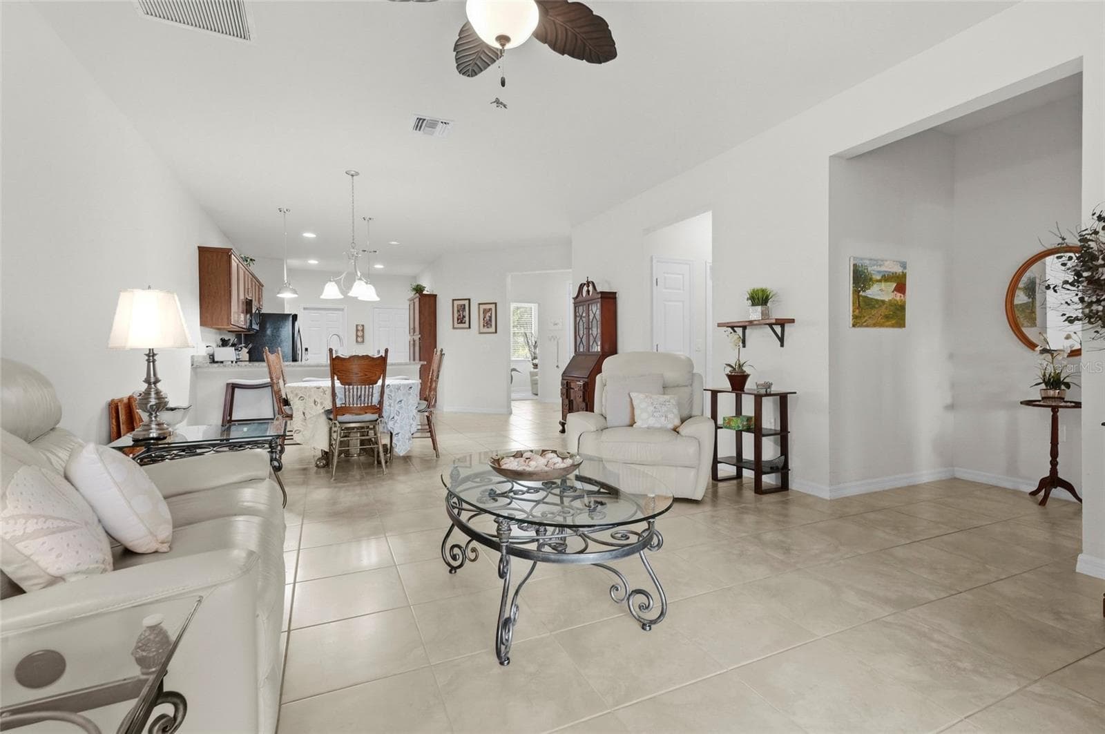 Single Family Residence at 19241 SERAFINA ST, VENICE, photo 24 of 72