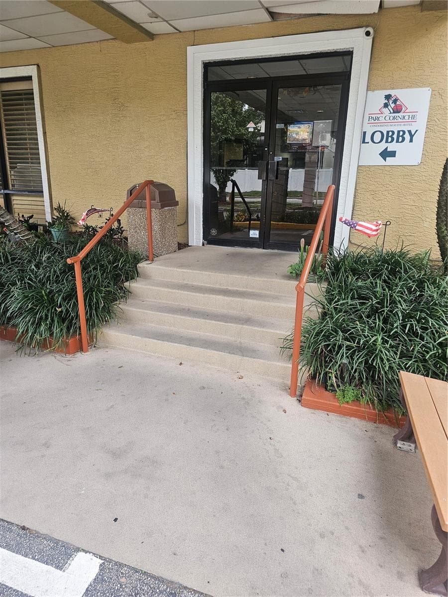 Condo - Hotel at 6402 PARC CORNICHE DR #5204, ORLANDO, photo 2 of 25