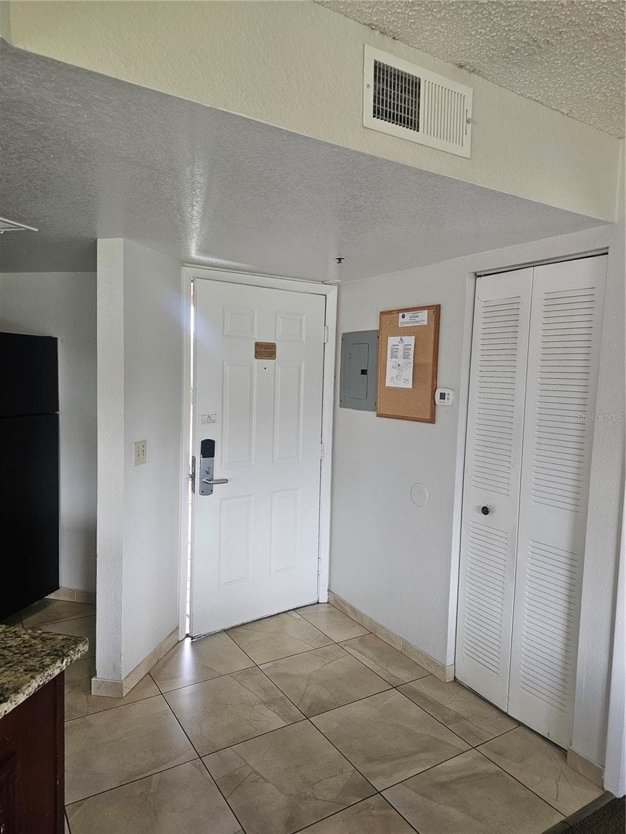 Condo - Hotel at 6402 PARC CORNICHE DR #5204, ORLANDO, photo 5 of 25