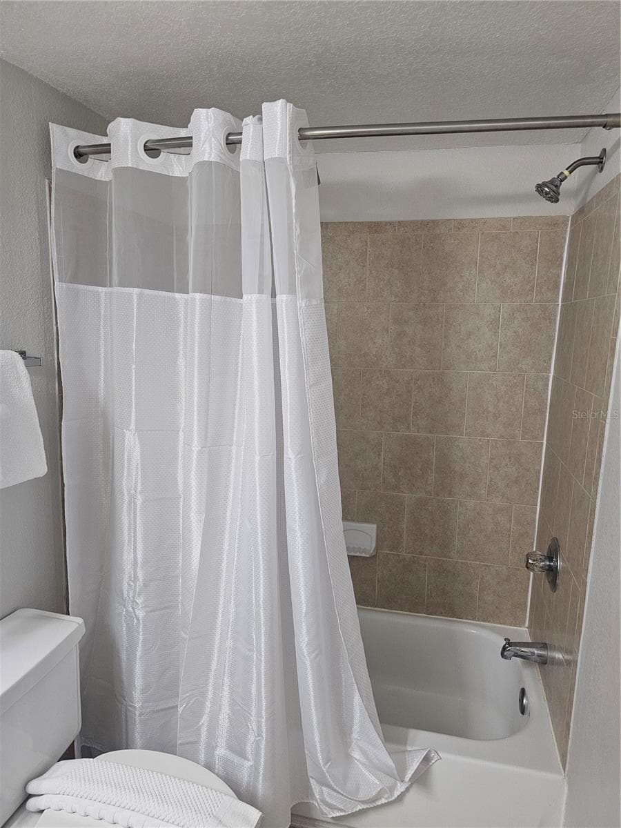 Condo - Hotel at 6402 PARC CORNICHE DR #5204, ORLANDO, photo 18 of 25