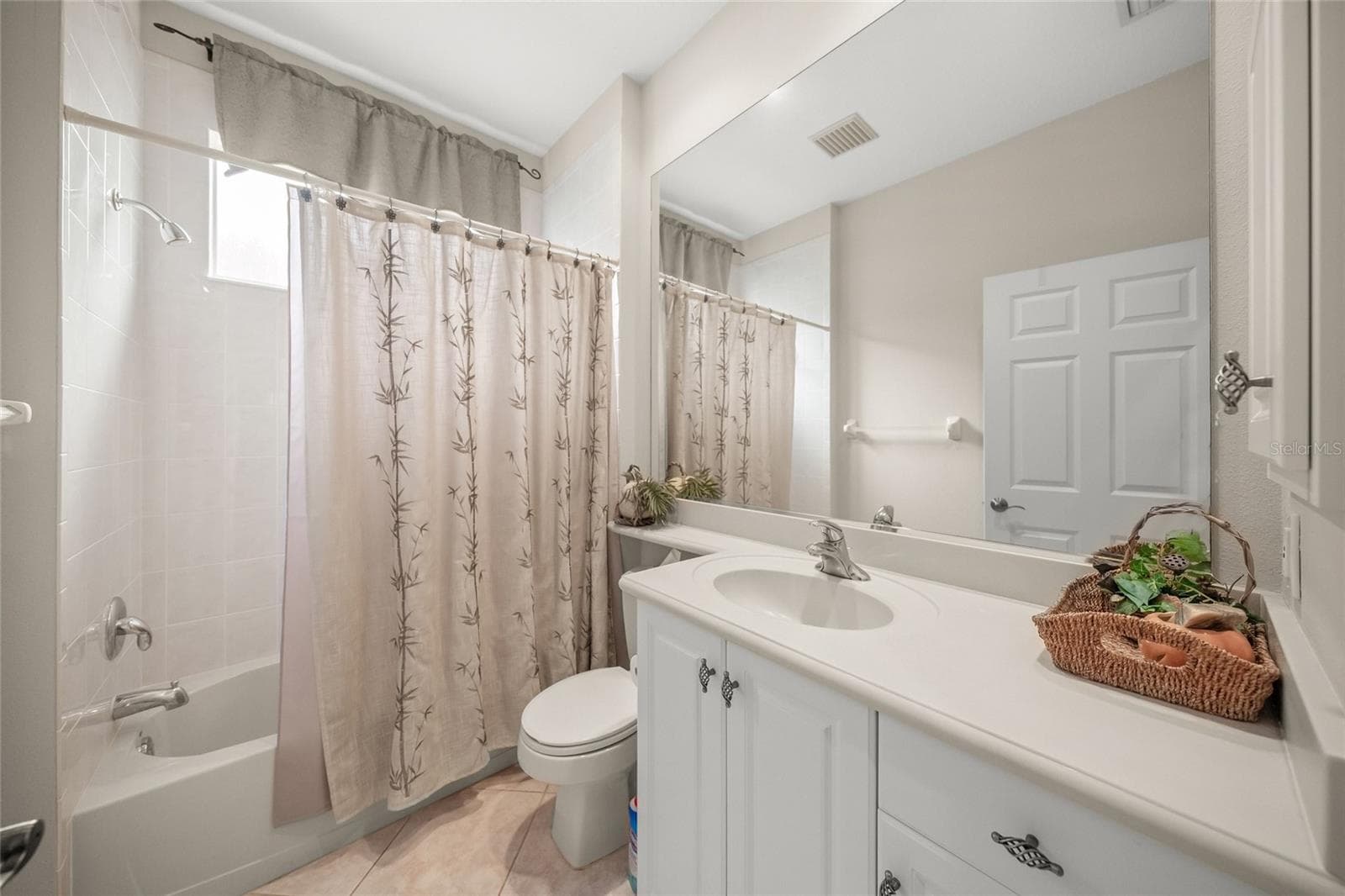 Single Family Residence at 1346 THORNAPPLE DR, OSPREY, photo 34 of 57