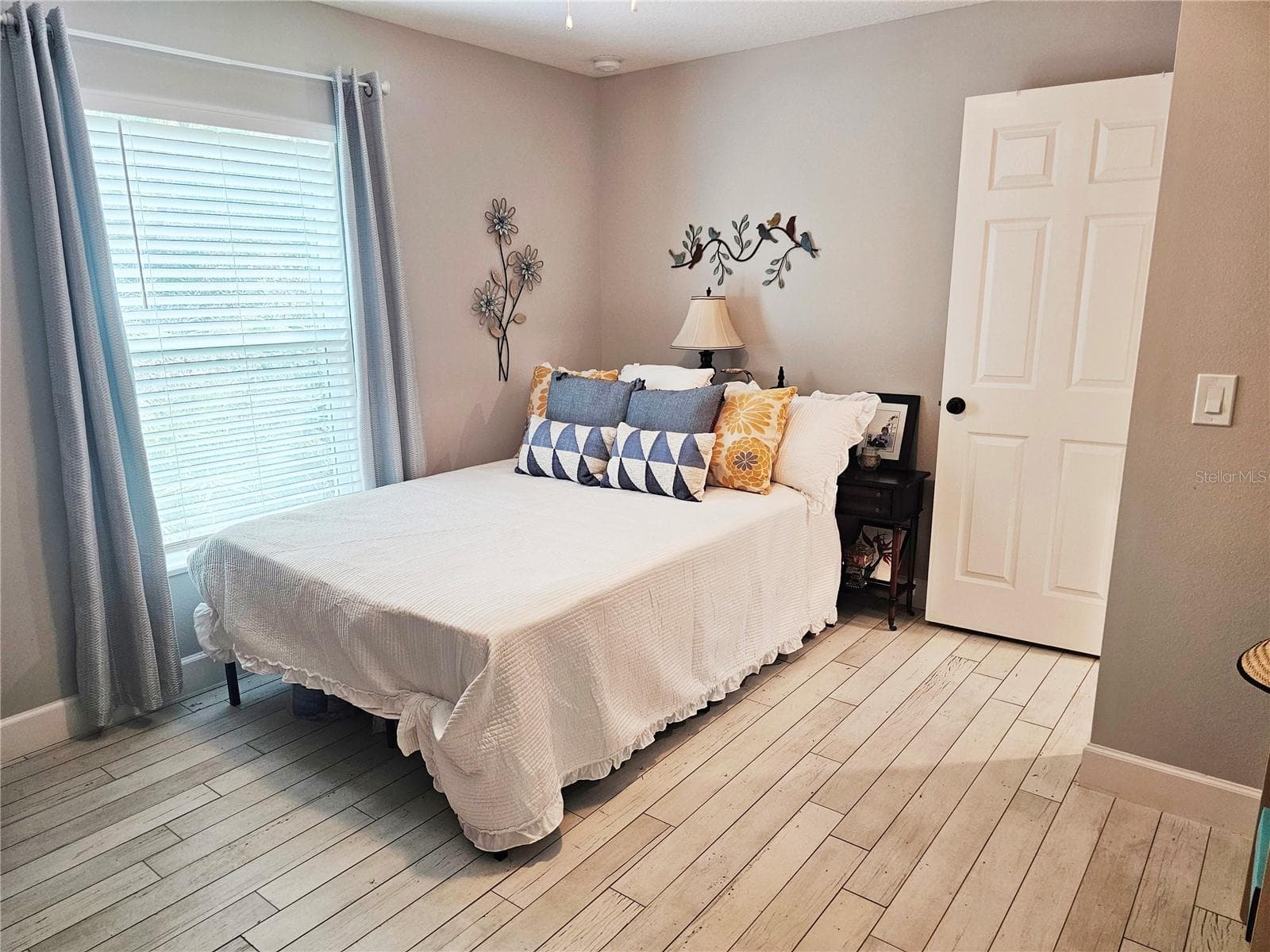 Single Family Residence at 259 TOMS RD, DEBARY, photo 12 of 29