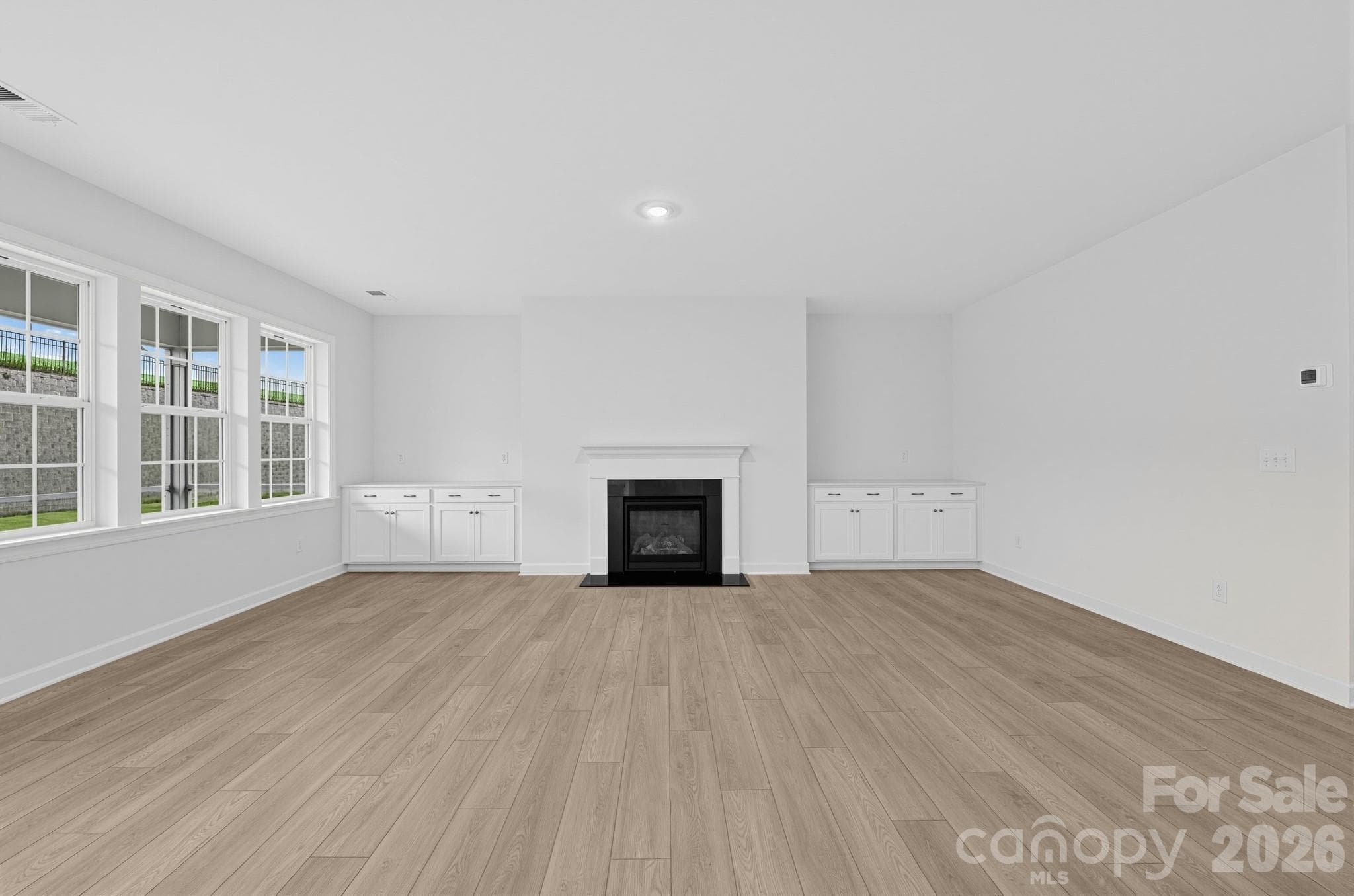 Single Family Residence at 5343 Redbud Road, Lancaster, photo 9 of 37