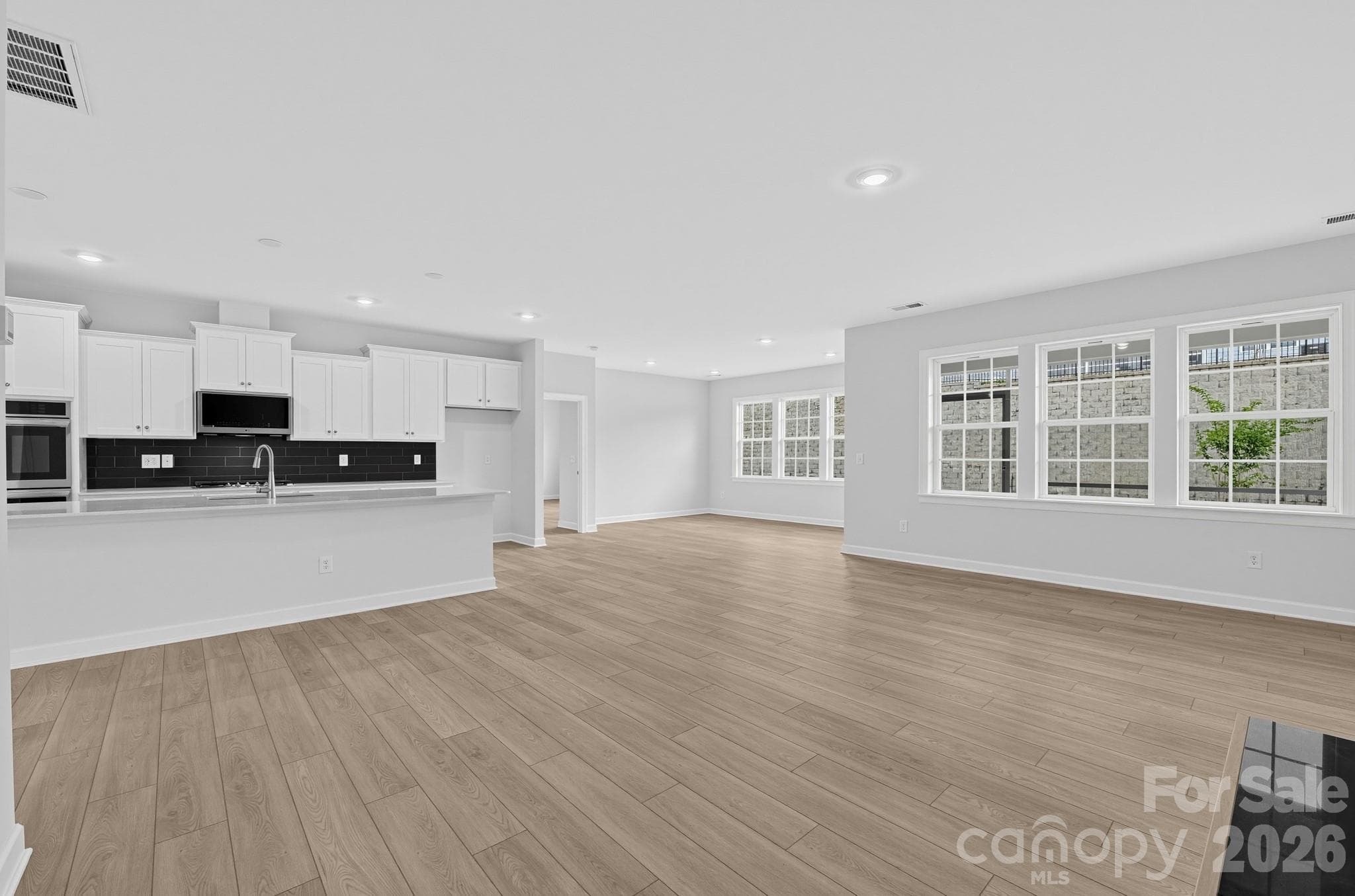 Single Family Residence at 5343 Redbud Road, Lancaster, photo 13 of 37