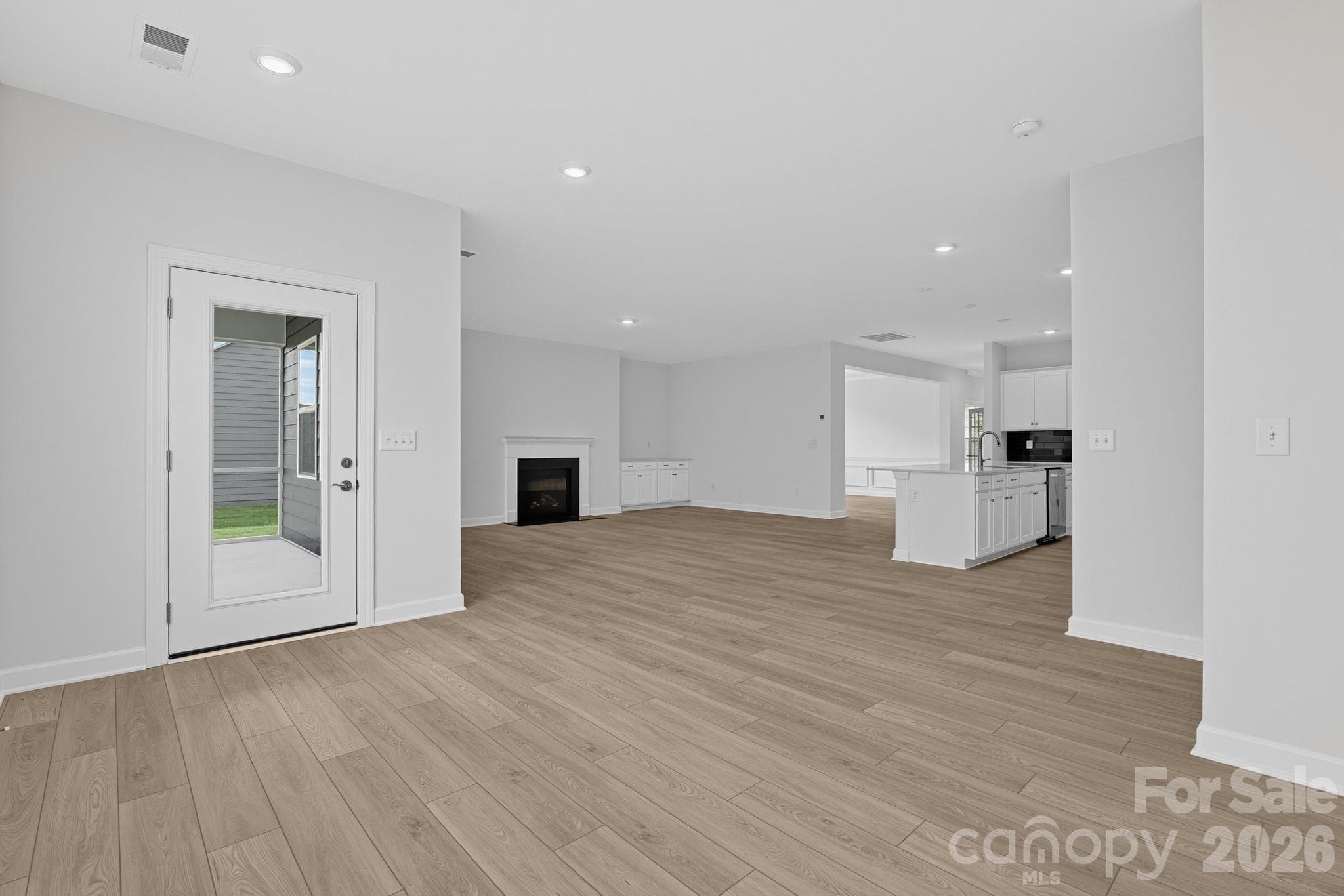 Single Family Residence at 5343 Redbud Road, Lancaster, photo 14 of 37