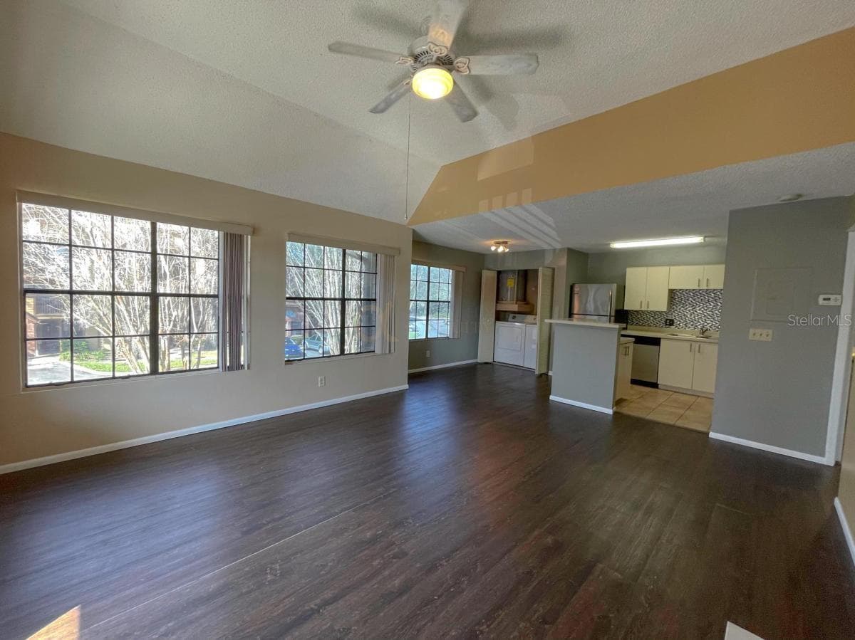 Condominium at 320 FORESTWAY CIR #205, ALTAMONTE SPRINGS, photo 8 of 29