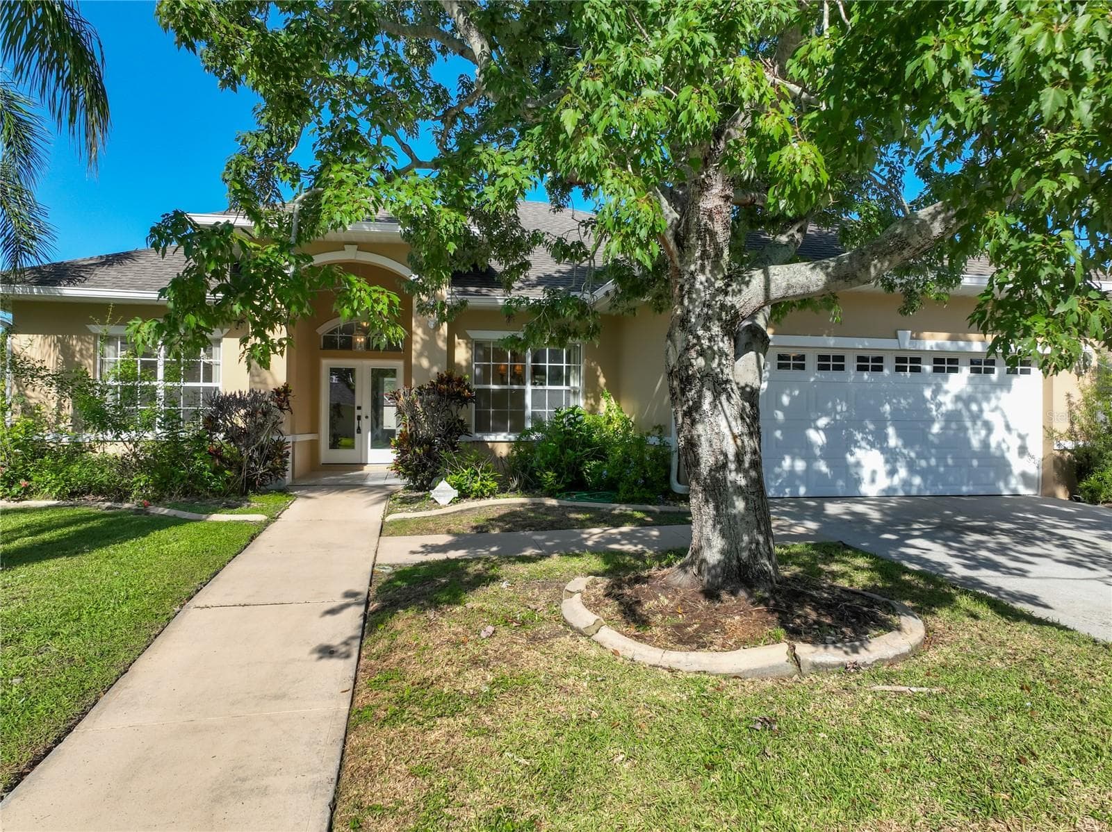 Single Family Residence at 3677 WHISPERWOOD CIR, MELBOURNE, photo 5 of 107