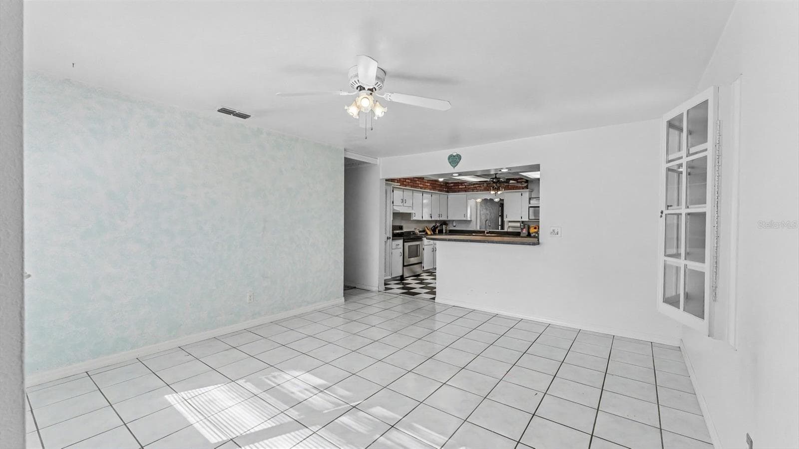 Single Family Residence at 1420 LONG ST, LAKELAND, photo 8 of 73