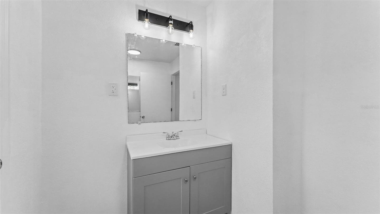 Single Family Residence at 1420 LONG ST, LAKELAND, photo 48 of 73