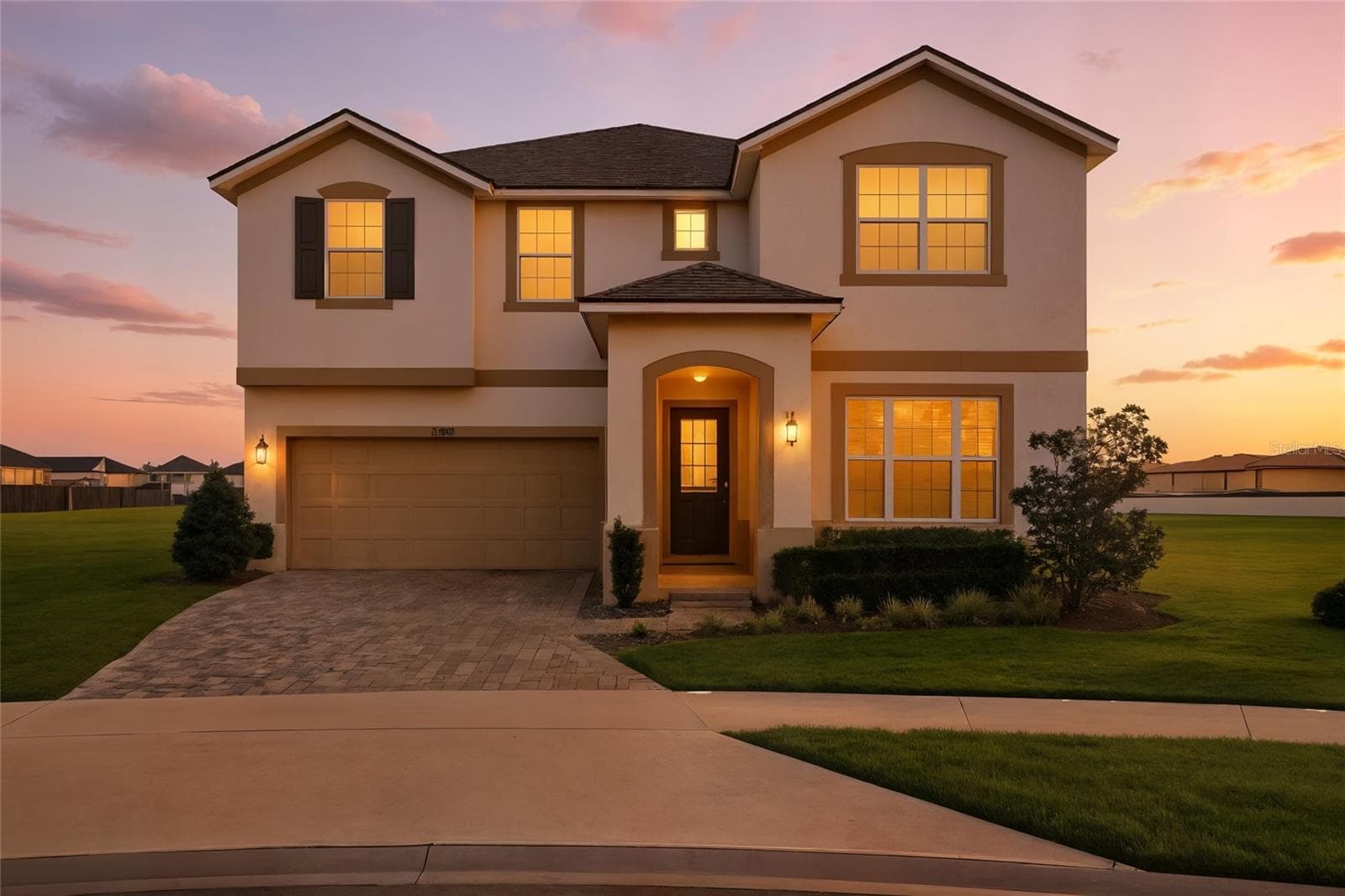 8911 TROPICAL HAVEN CT