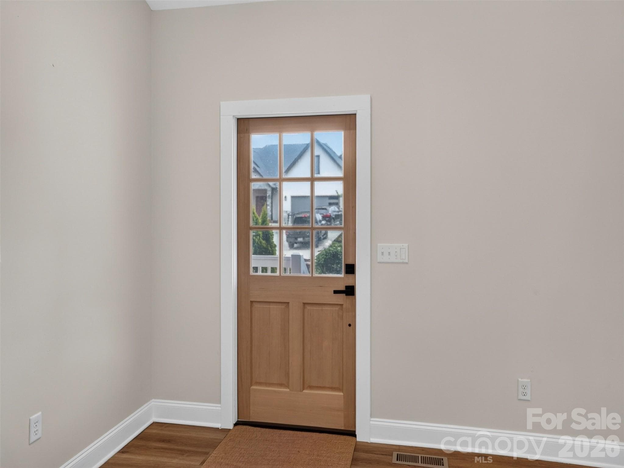 Single Family Residence at 308 Beck Creek Circle, Flat Rock, photo 4 of 47