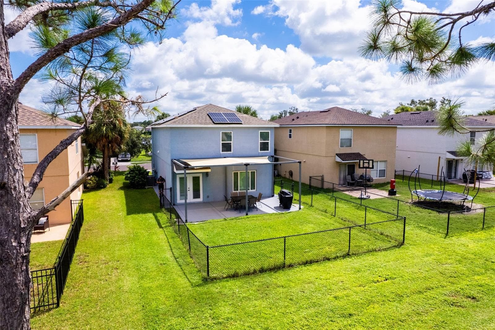 Single Family Residence at 206 BEACON HARBOUR LOOP, BRADENTON, photo 5 of 55