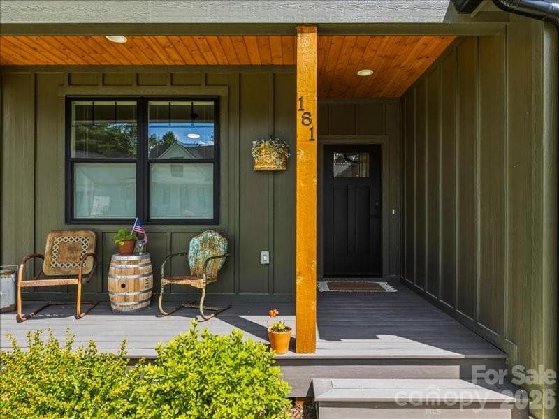Single Family Residence at Horse Shoe, photo 18 of 96