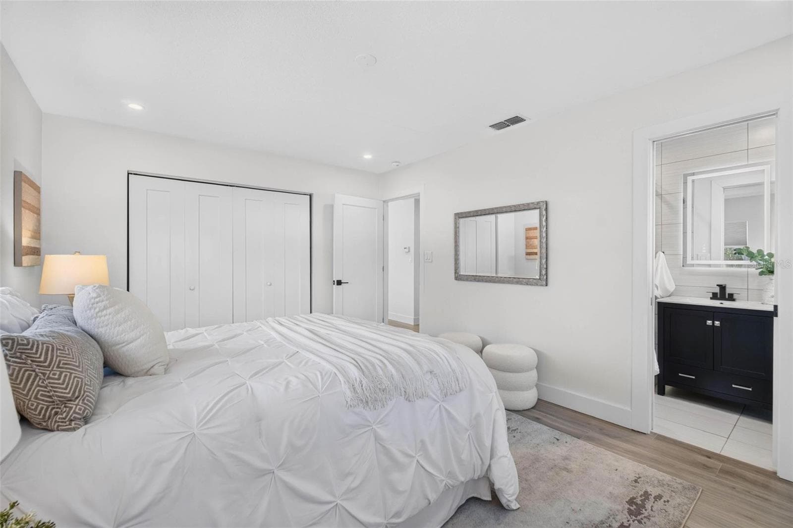 Single Family Residence at 5483 37TH AVE N, ST PETERSBURG, photo 13 of 25