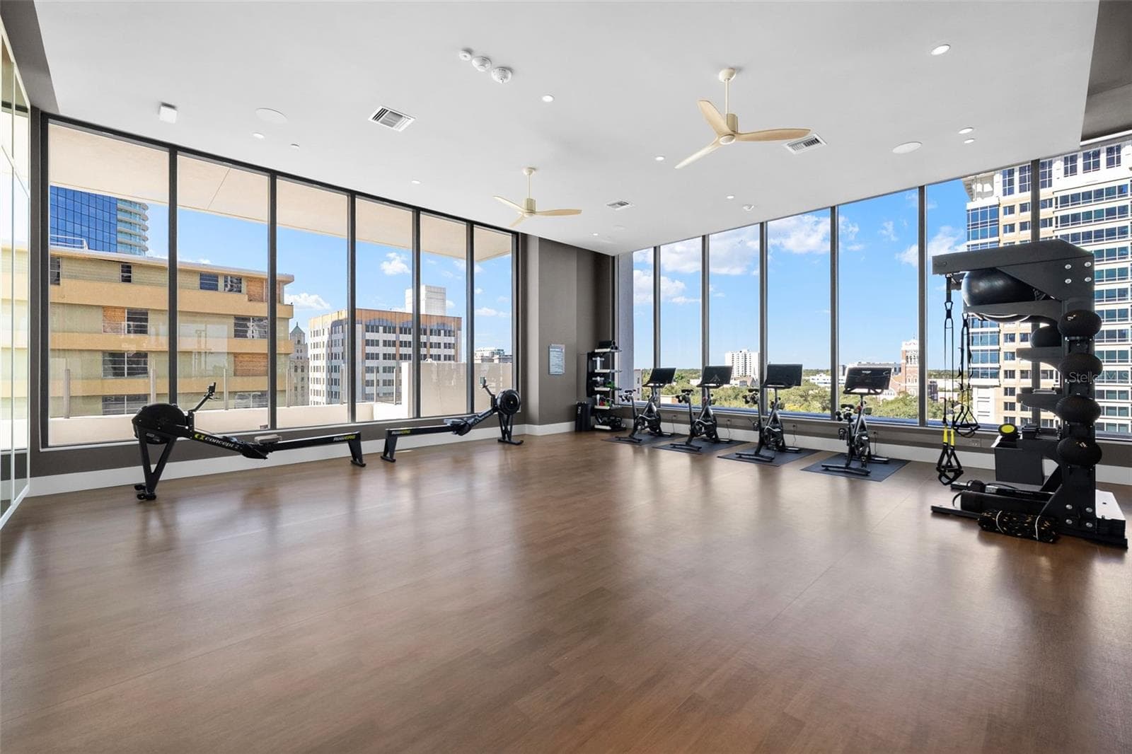 Condominium at 275 1ST AVE S #3603, ST PETERSBURG, photo 11 of 24