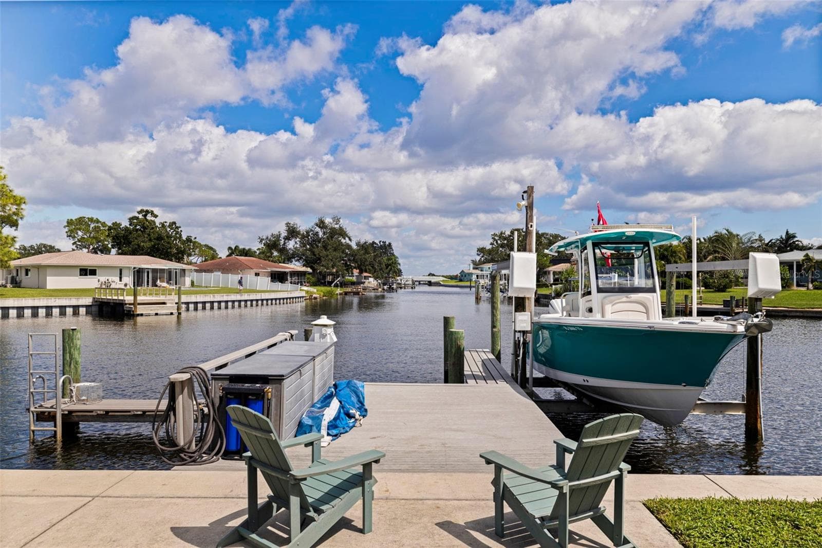 Single Family Residence at 1894 TANGLEWOOD DR NE, ST PETERSBURG, photo 32 of 58