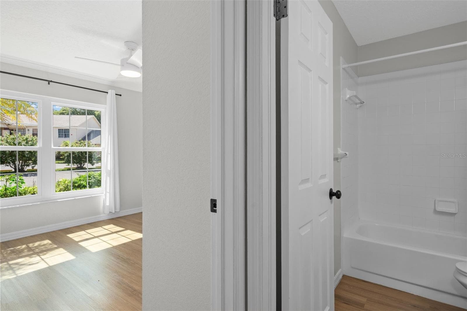 Guest bath and front Guest bedroom - 7924 HARDWICK DR #617, NEW PORT RICHEY