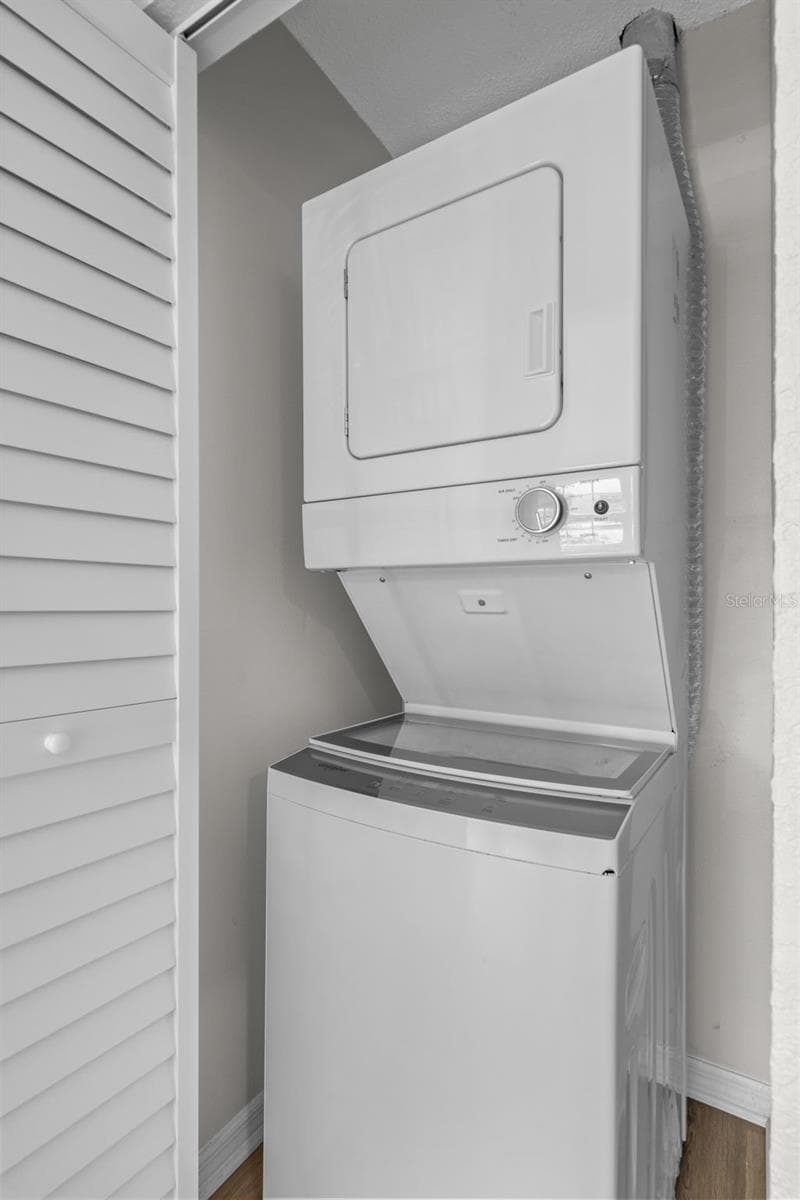 IN UNIT washer and dryer - 7924 HARDWICK DR #617, NEW PORT RICHEY