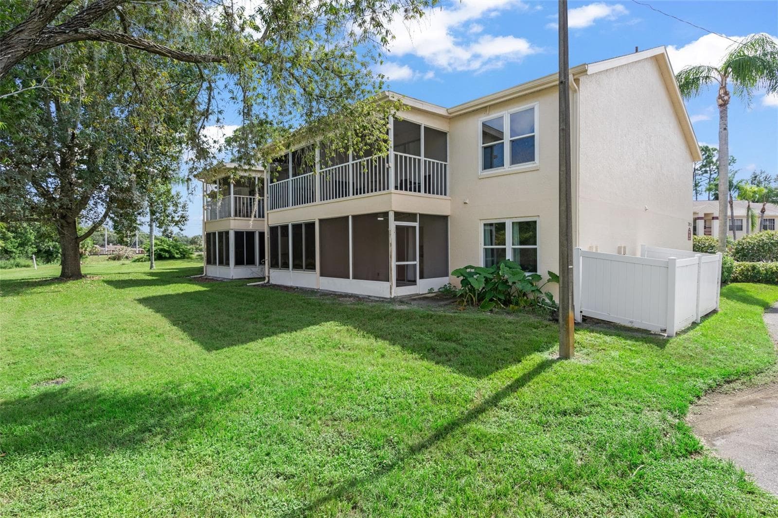 Rear view - 7924 HARDWICK DR #617, NEW PORT RICHEY