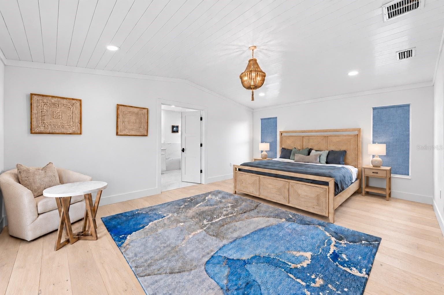 Primary suite - 1647 SIESTA DR, SARASOTA