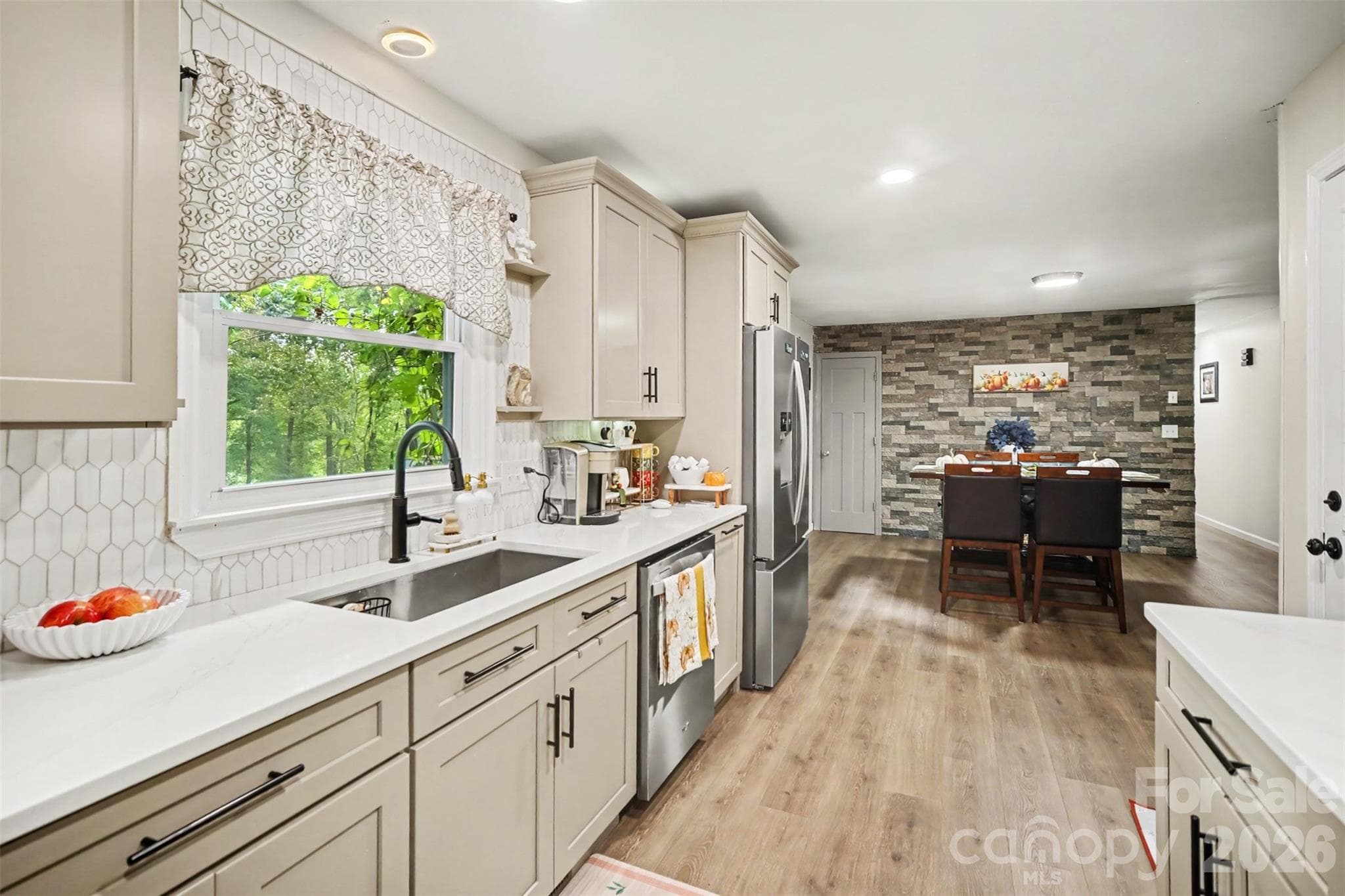 Single Family Residence at 1308 E Stagecoach Trail, Lawndale, photo 12 of 30