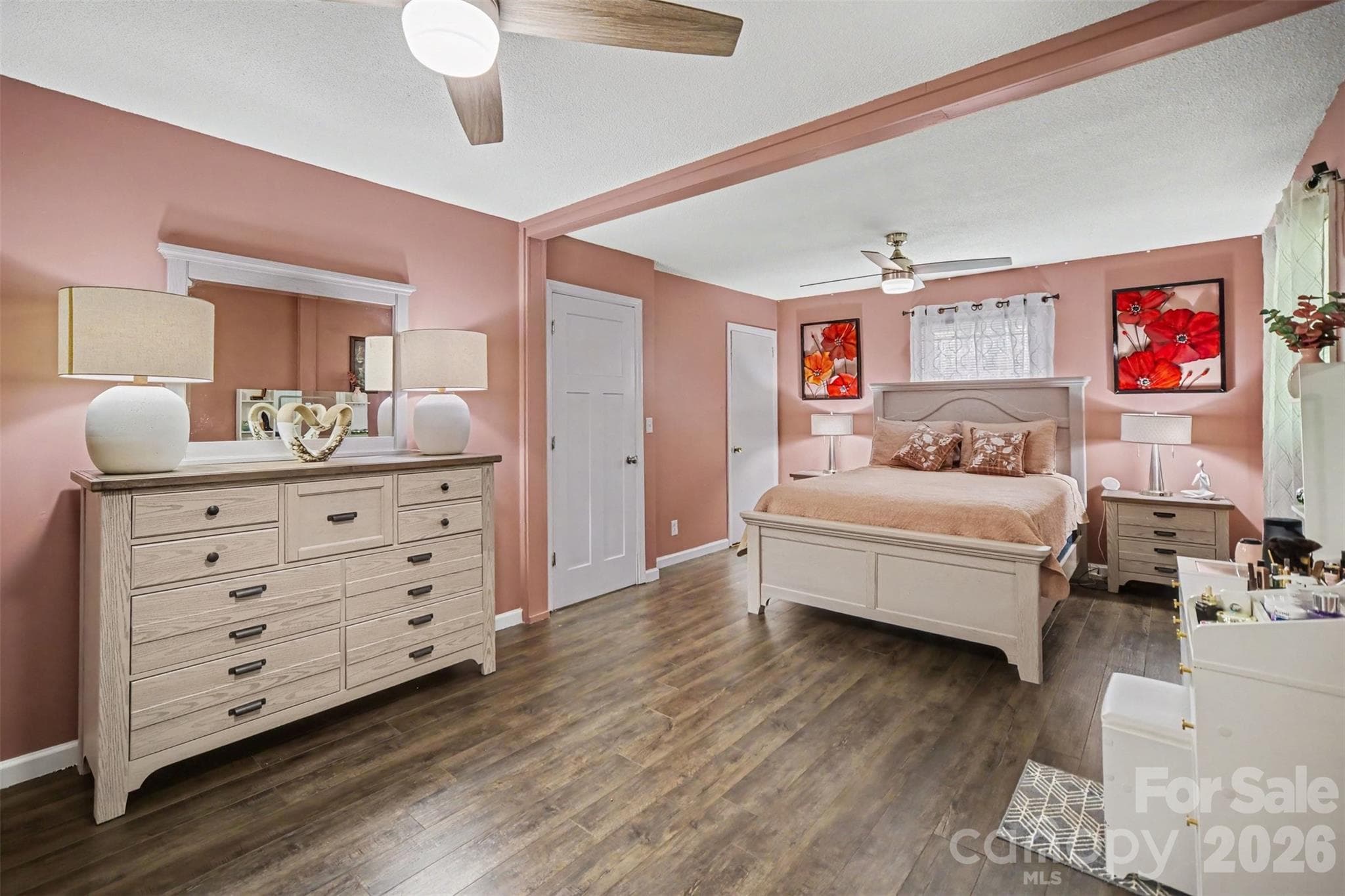 Single Family Residence at 1308 E Stagecoach Trail, Lawndale, photo 16 of 30