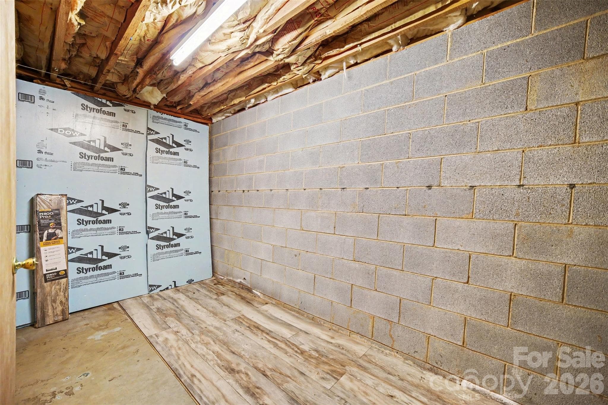 Single Family Residence at 1308 E Stagecoach Trail, Lawndale, photo 23 of 30