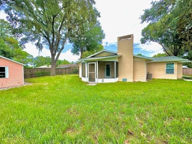 Single Family Residence at 30820 GLENN DR, TAVARES, photo 3 of 9