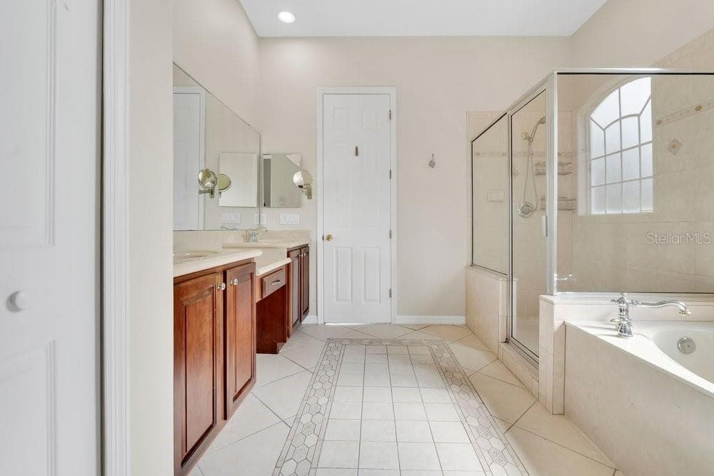 Single Family Residence at 2609 SAND ARBOR CIR, ORLANDO, photo 21 of 37