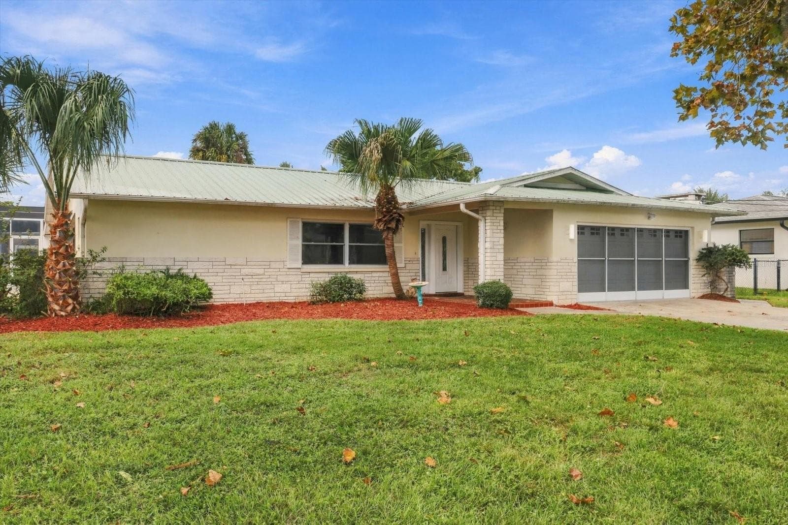 3840 N CALUSA PT